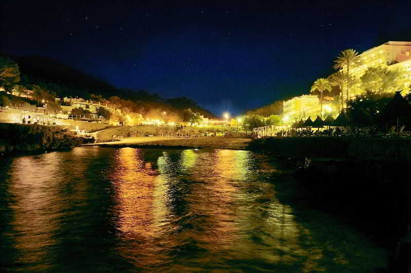 Hostal Los Pinos Cala de Sant Vicenc 외부 사진