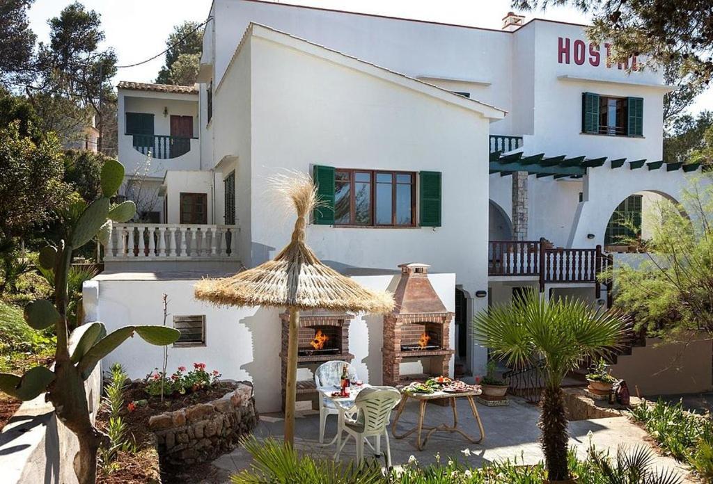 Hostal Los Pinos Cala de Sant Vicenc 외부 사진