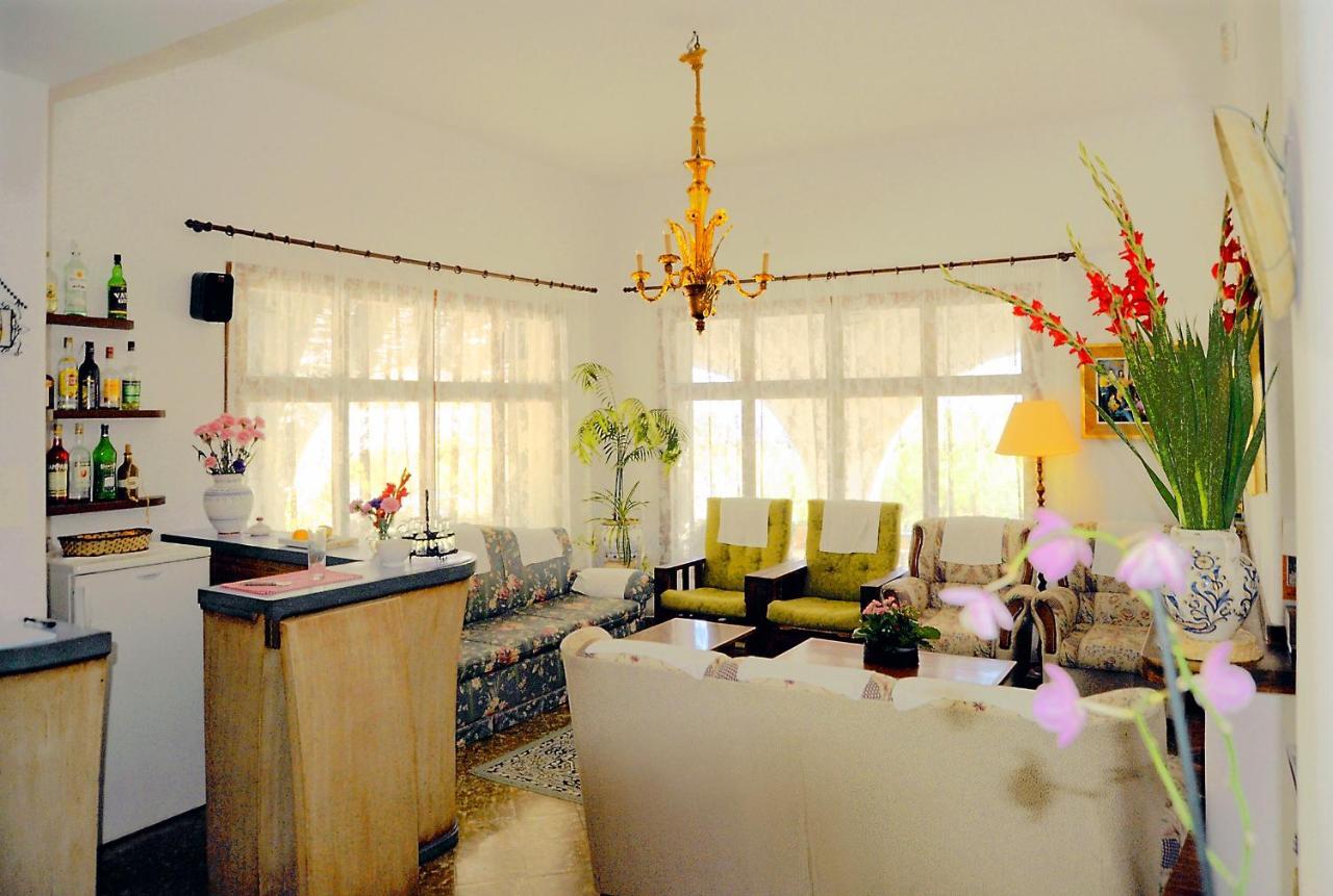 Hostal Los Pinos Cala de Sant Vicenc 외부 사진